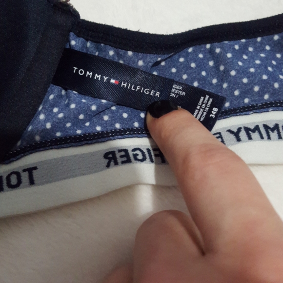 Tommy Hilfiger FRONT CLASP push up bra. - Picture 4 of 5